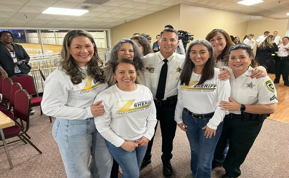 Nelcy Baltz, líder comunitaria y fundadora, en actividad de voluntariado en Tampa